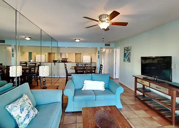 Edgewater Villa 1402