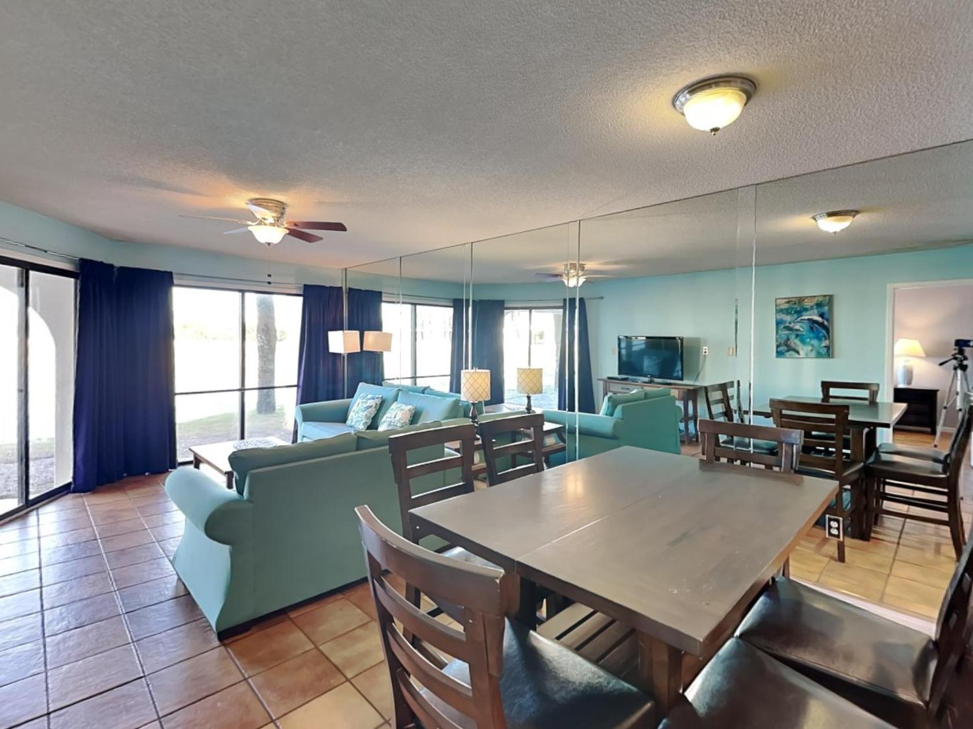 Edgewater 1402 Apartment