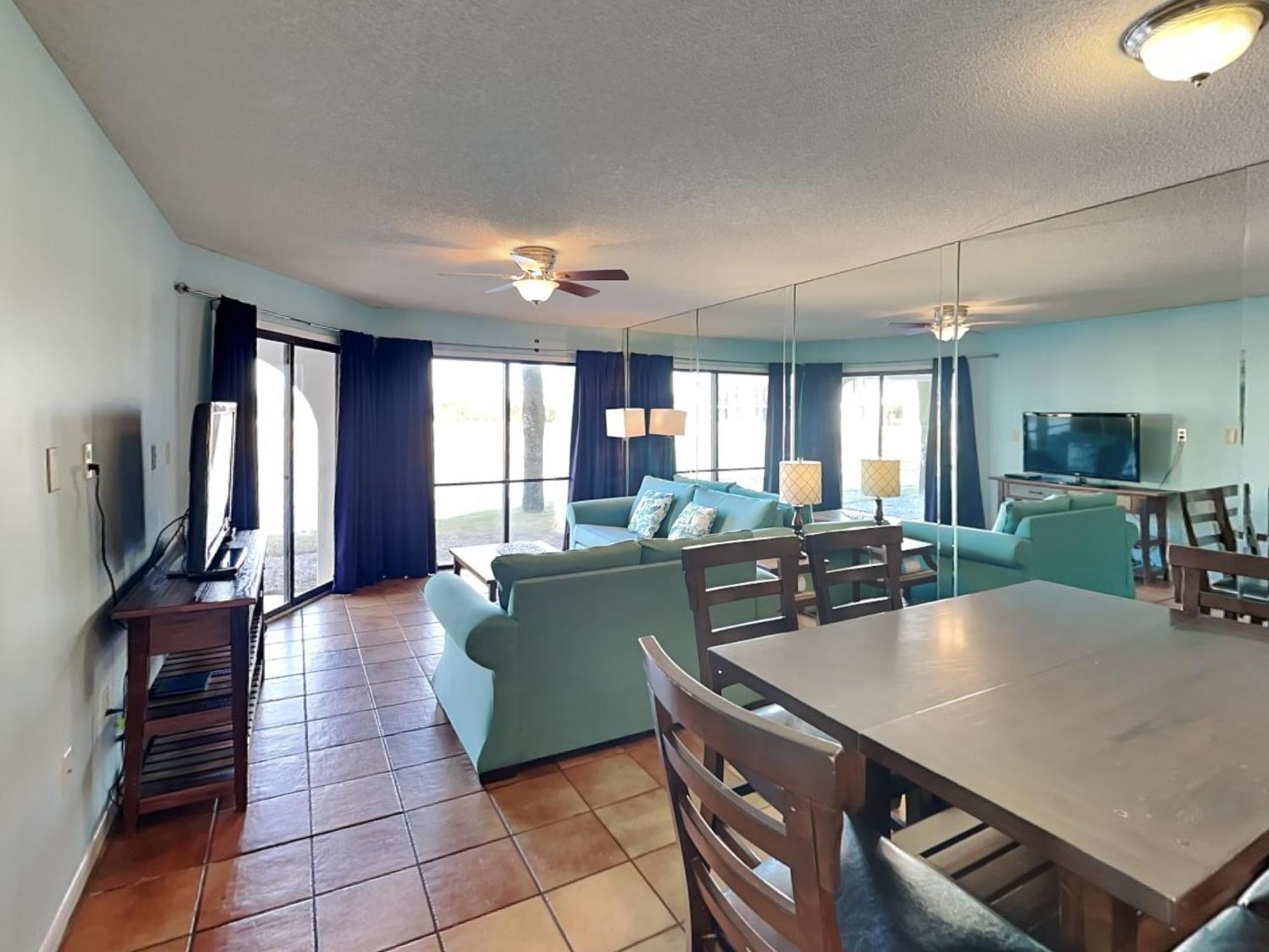 Edgewater 1402 Apartment *