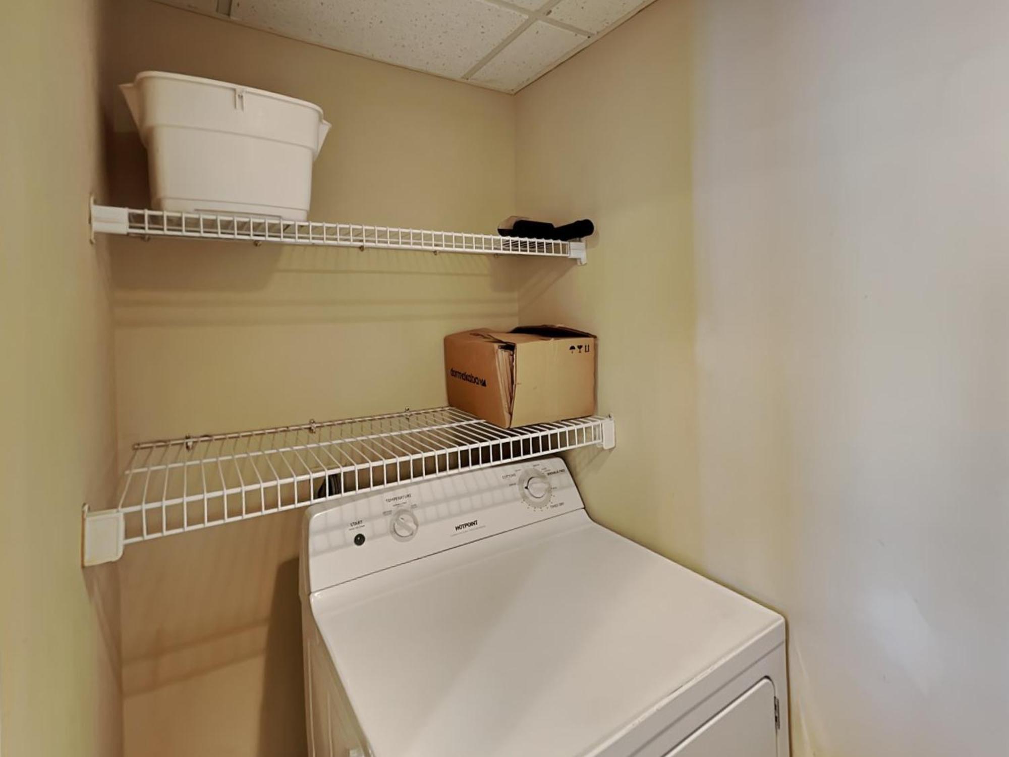 Edgewater 1402 Apartment